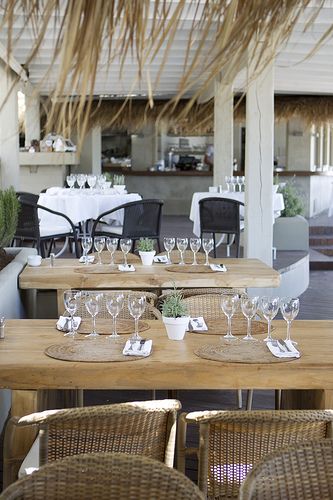 Decorar restaurante en la playa elegante y exclusivo