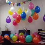 Cómo decorar una oficina de cumpleaños